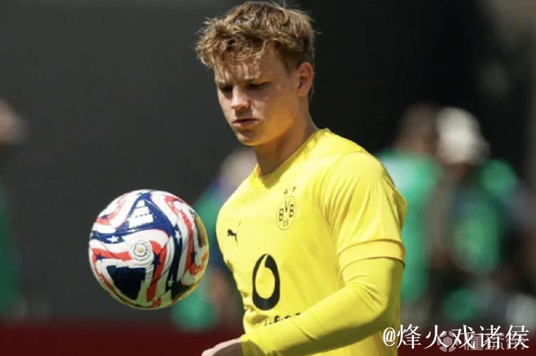 多特小将科尔-坎贝尔与中日德洽谈转会事宜 多特小将科尔-坎贝尔与中日德洽谈转会事宜